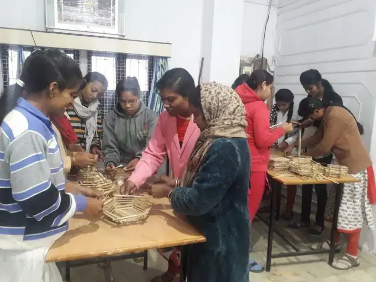 Why organized and formal training is needed for skilling and upskilling in handicrafts and carpet sector